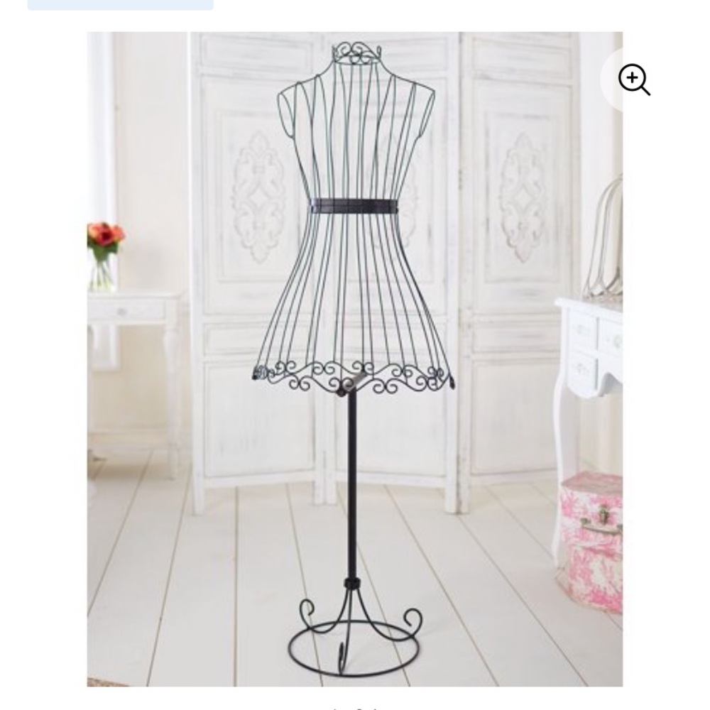VINTAGE DRESS FOAM
